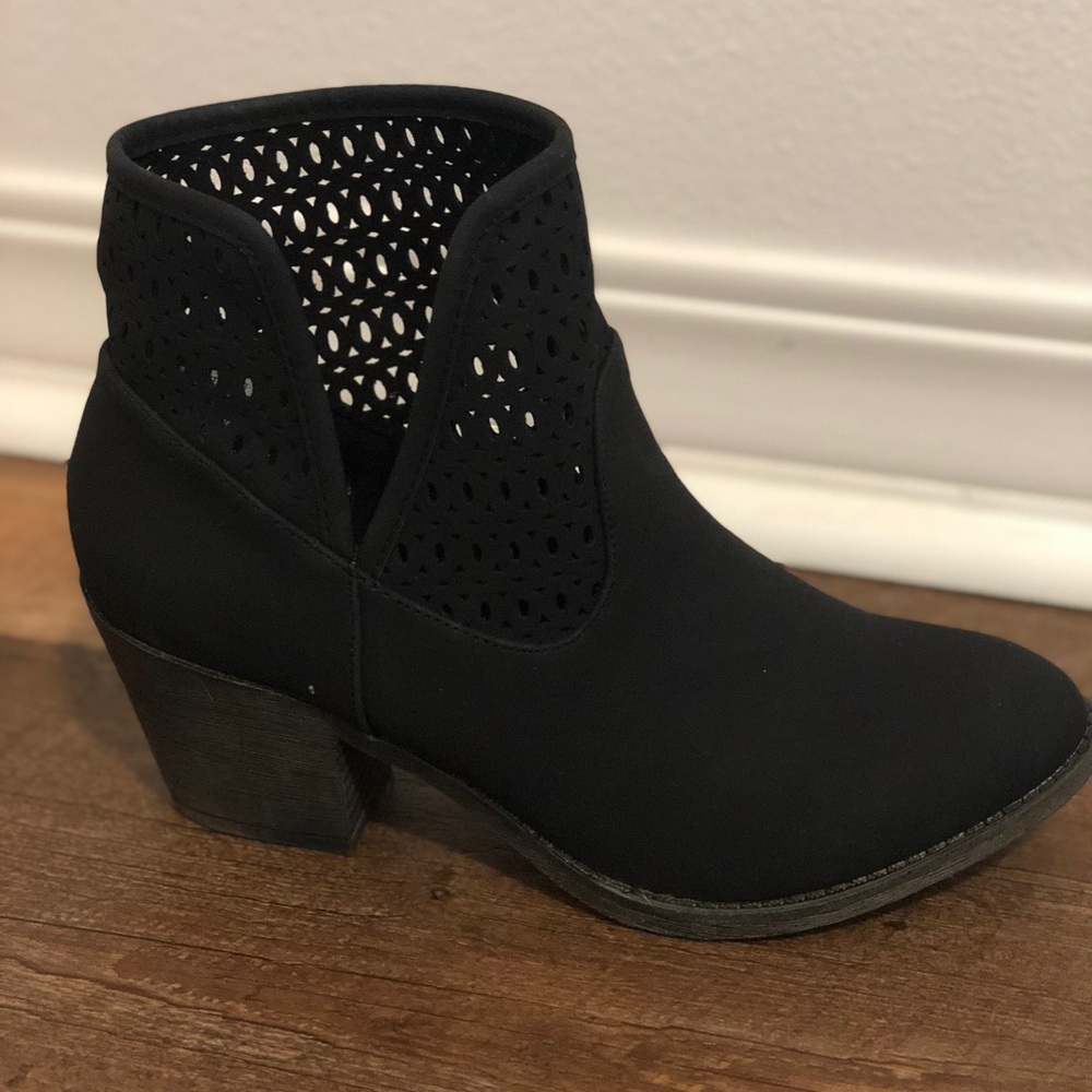 Rocket Dog Saloma Francois Black Booties NWT